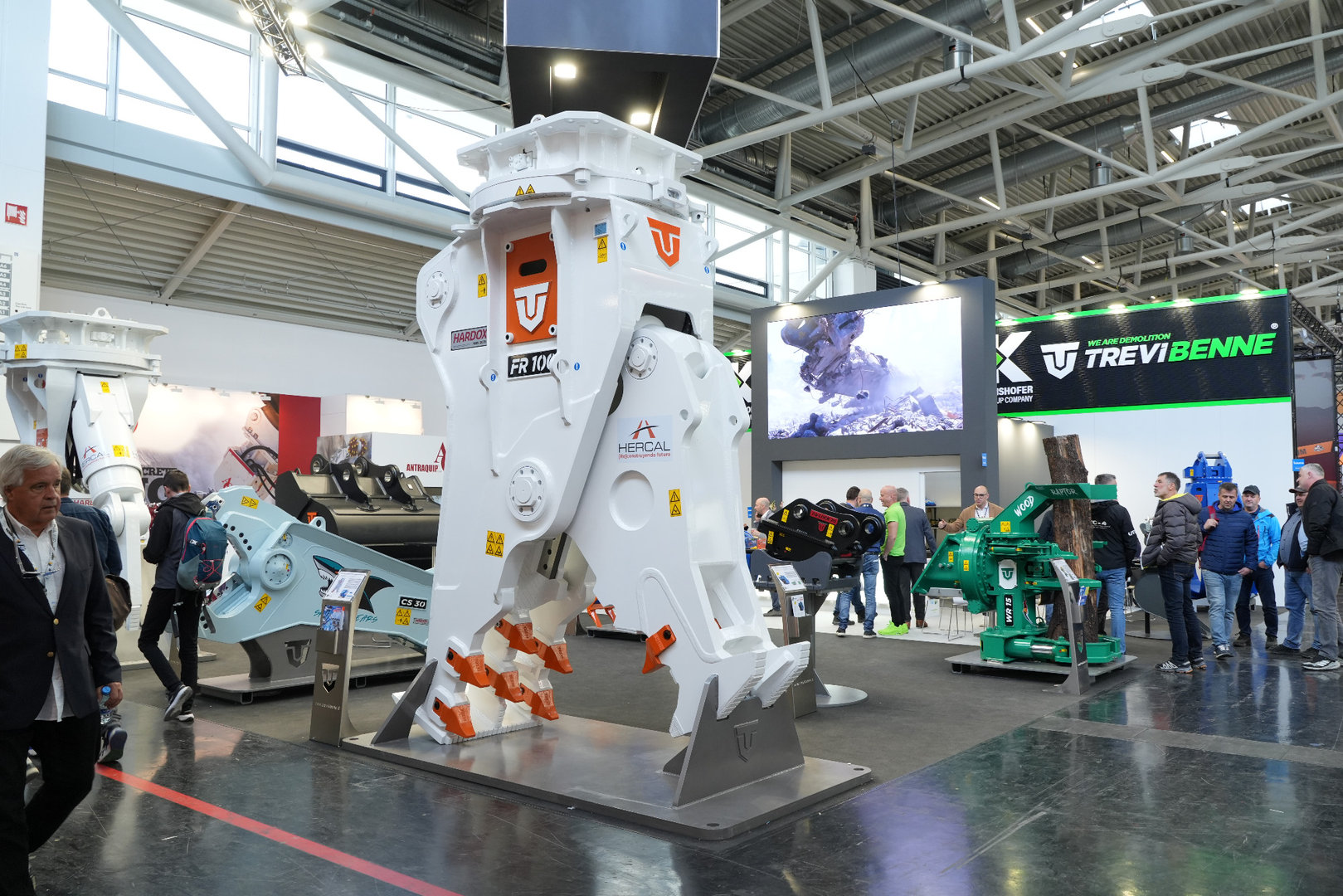 Trevi Benne SpA presenta al Bauma la nuova cesoia CS 30 Shark Shears